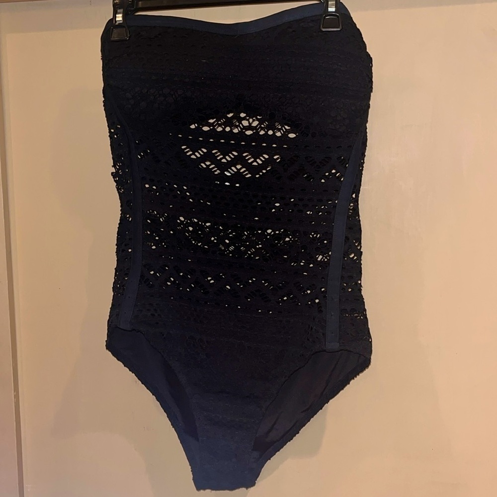 Look book Store ladies mesh strapless one piece bathing suit size US 14